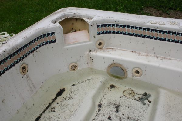 Hot Tub Removal in Bettendorf